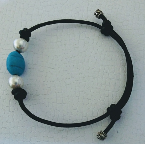 Pearls and turquoise slip knot. Adjustable bracele - Picture 4 of 8